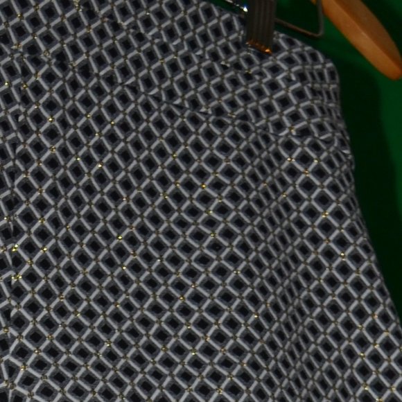 SEVENTH AVENUE   BLACK ,WHITE,GRAY AND GOLD SPANDEX PANTS SIZE M - Picture 2 of 9